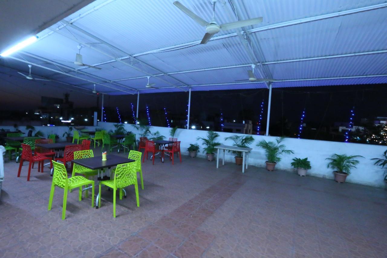 Hotel Girnar Aurangabad  Exterior photo